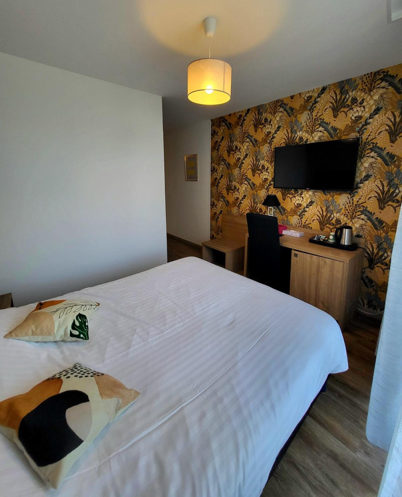 Le Grand Moliere Hotel